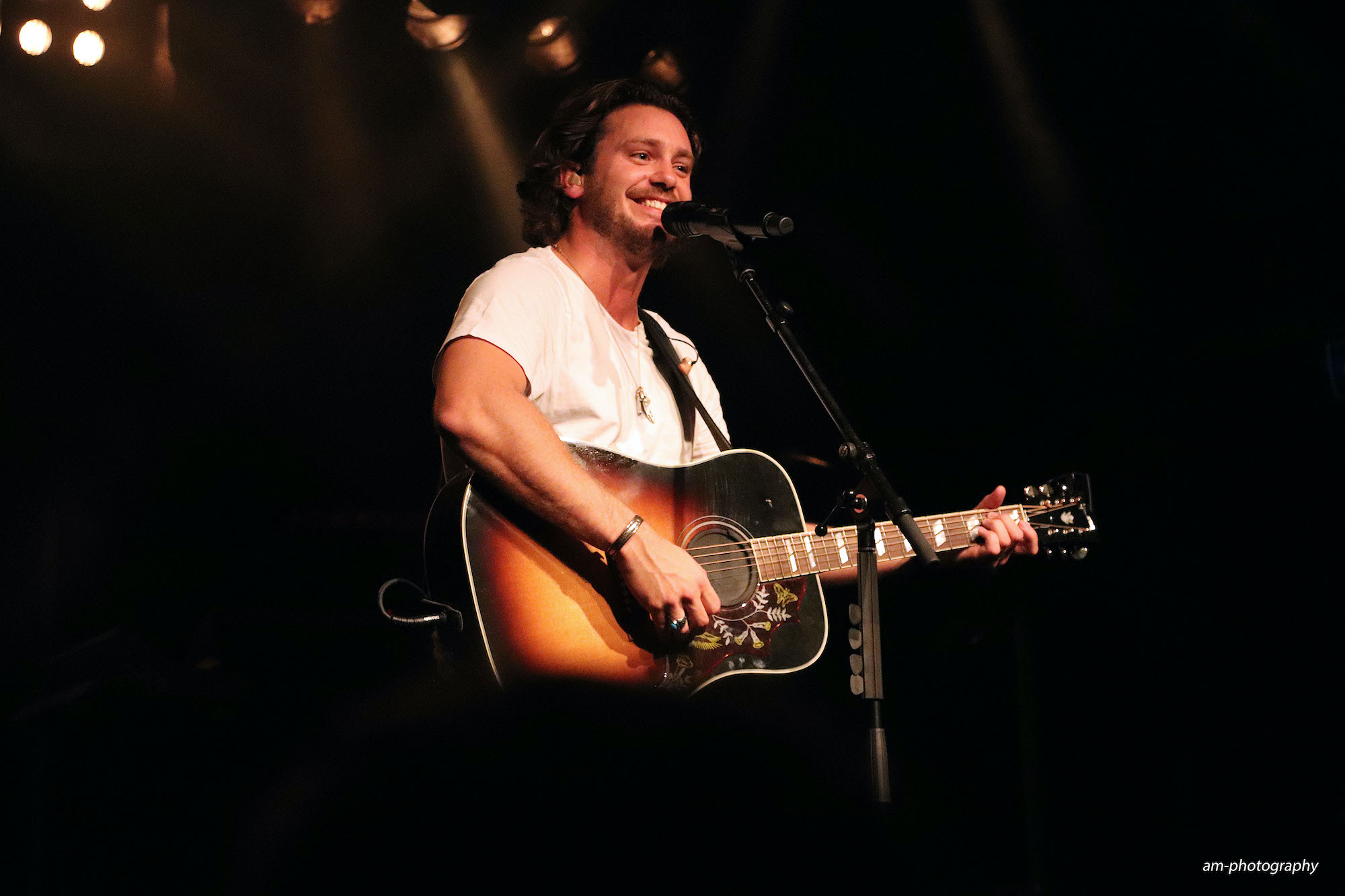 Bastian Baker