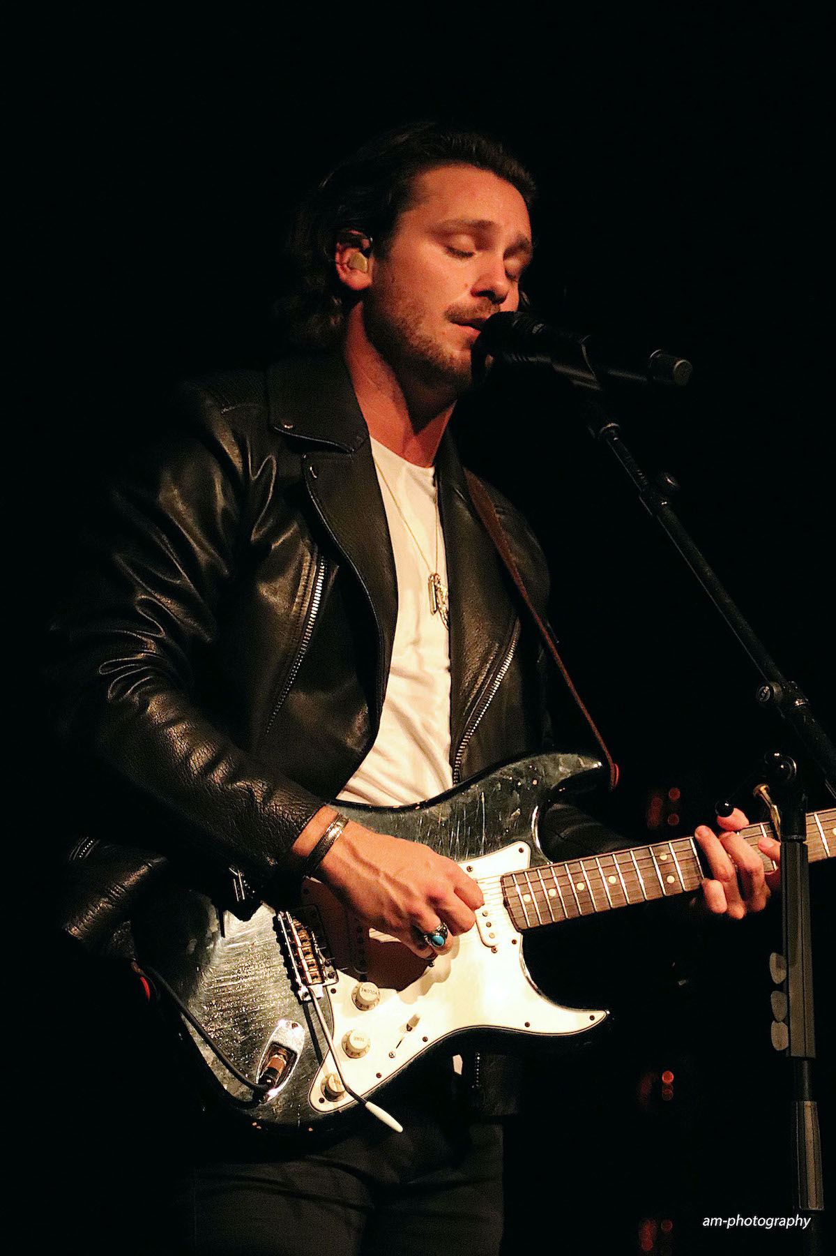 Bastian Baker