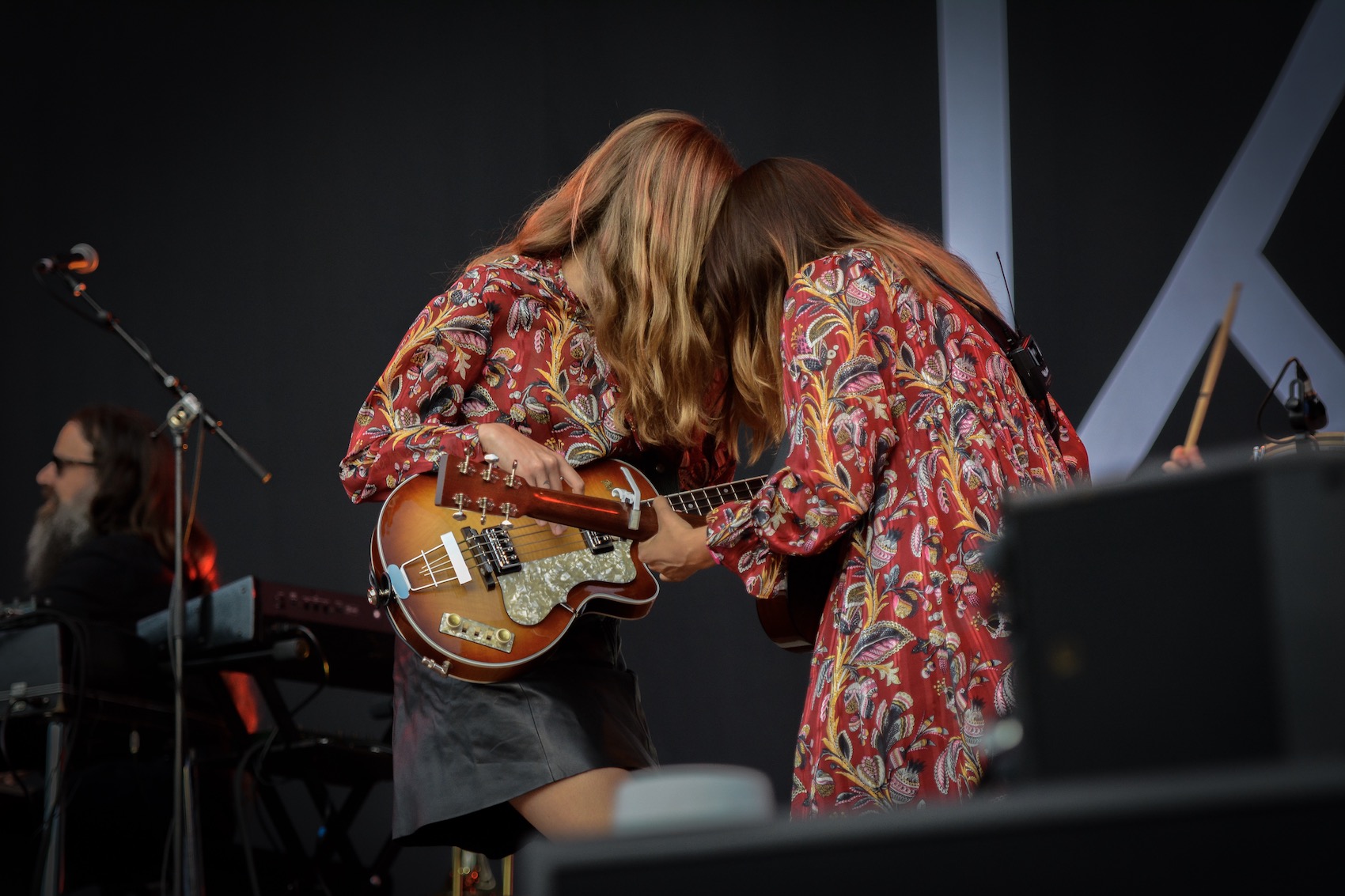 Ein Herz und zwei Gitarren. Die schwedischen Schwestern Johanna und Klara Söderberg sind seit zehn Jahren First Aid Kit. 