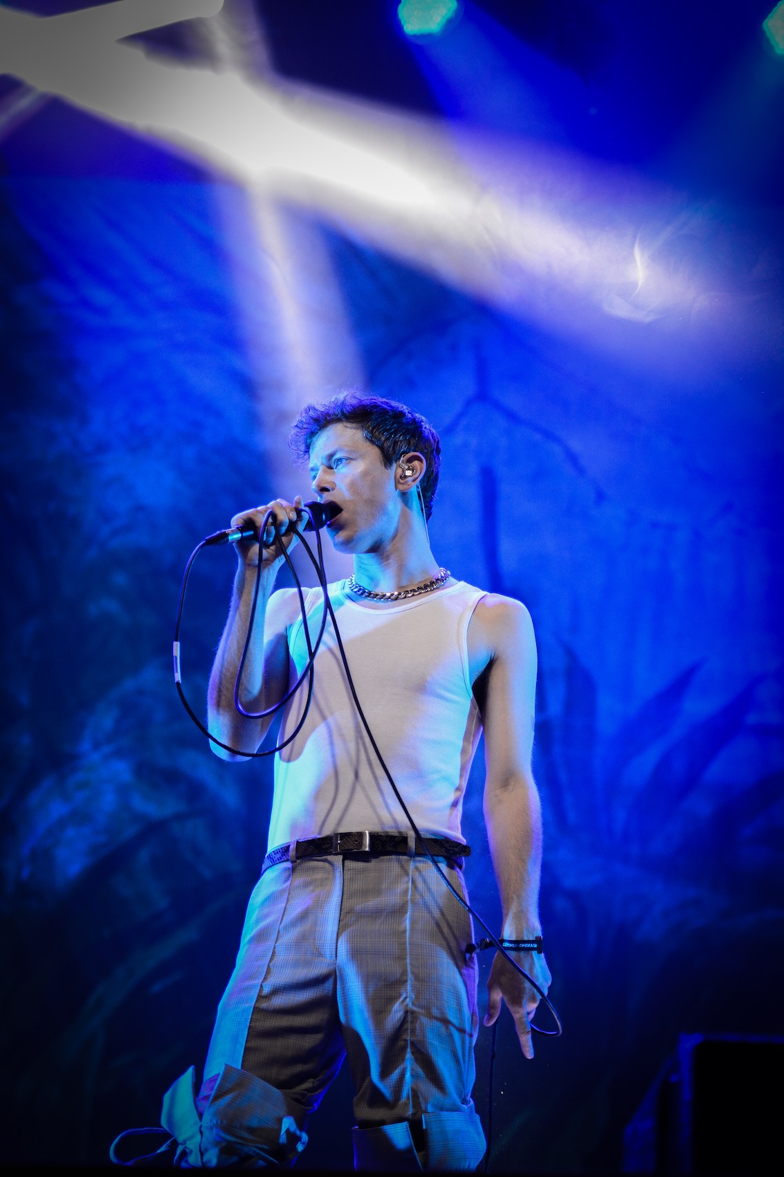 Perfume Genius stammt aus Seattle und ja, ein wenig Glam-Rock ist bei ihm dabei. 