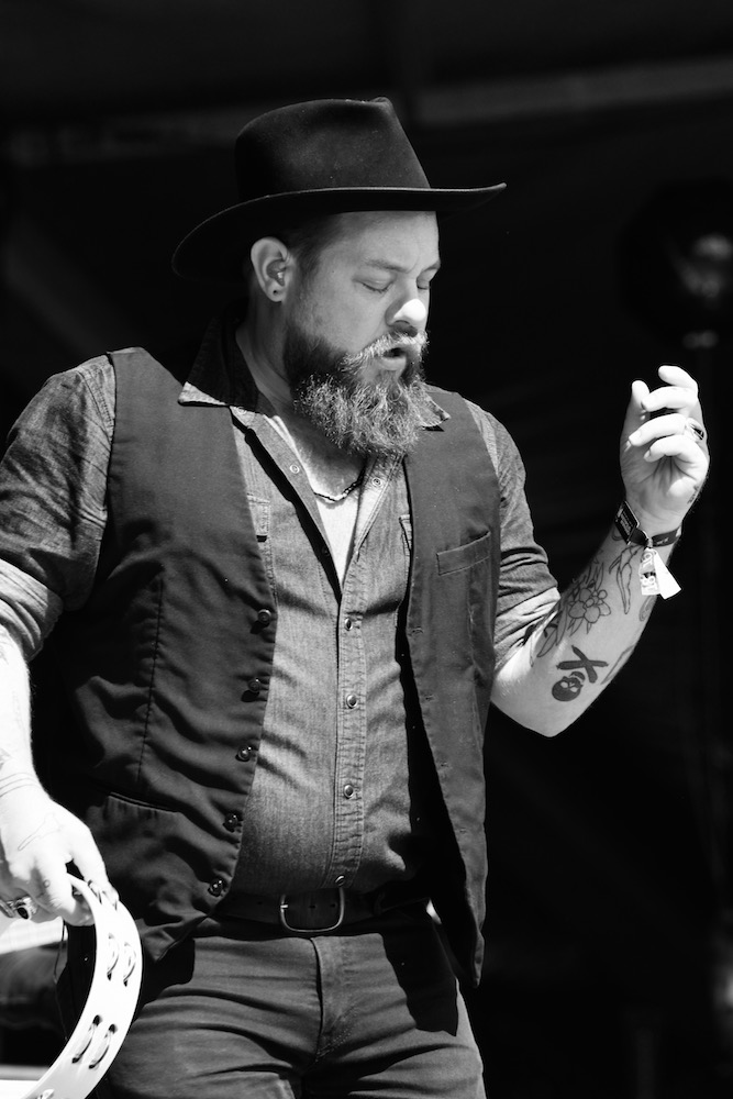 Sein treibender Blues trifft exakt den Zeitgeist. 